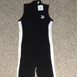 Sleeveless jumpsuit